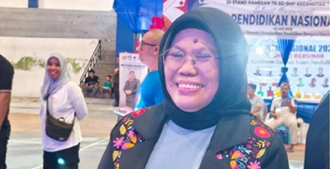 
DENGAN KERJA SAMA ANTARA RRI DAN DEPARTEMEN PENDIDIKAN, BACAAN BERITA MENJADI SUMBER INSPIRASI BAGI GURU