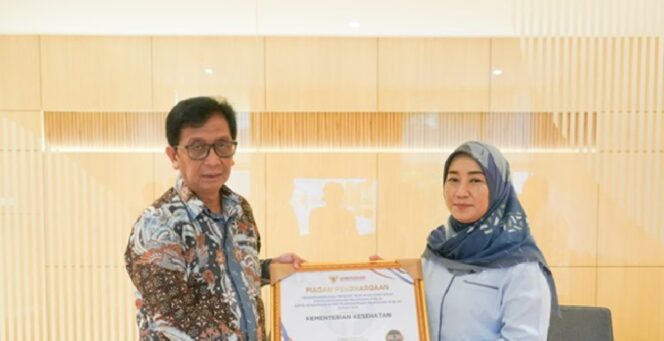 
KEMENKES MENDAPAT SKOR TINGGI PELAYANAN PUBLIK PADA 2024, BUKTI KOMITMEN MASYARAKAT
